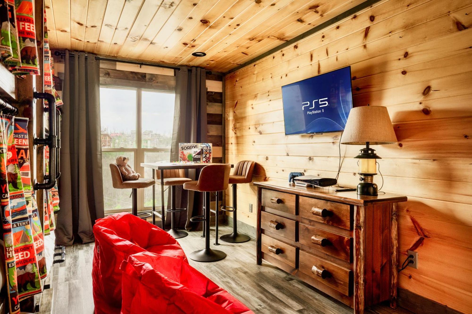 Mountainscape - Brand New Cabin W Views - Hottub - Firetable - Ps5 - Pooltable - 3 Pools Gatlinburg Bagian luar foto